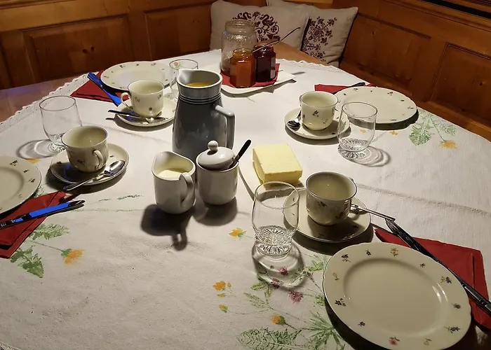 Bauernhof Untergrafer مزرعة للإقامة